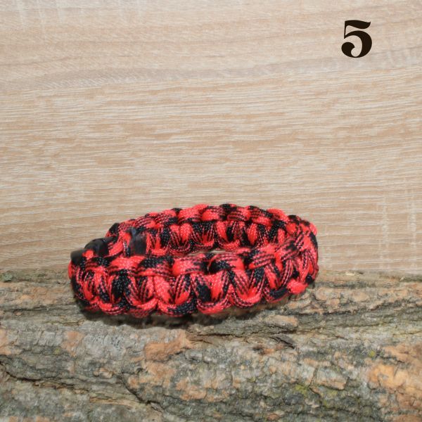 Paracord karkötő 23 cm (több szín)